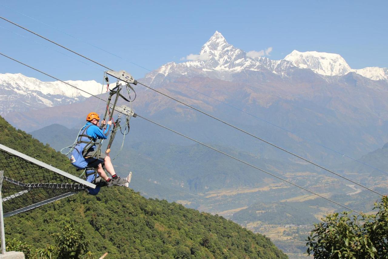Es Deurali Resort Pokhara Extérieur photo