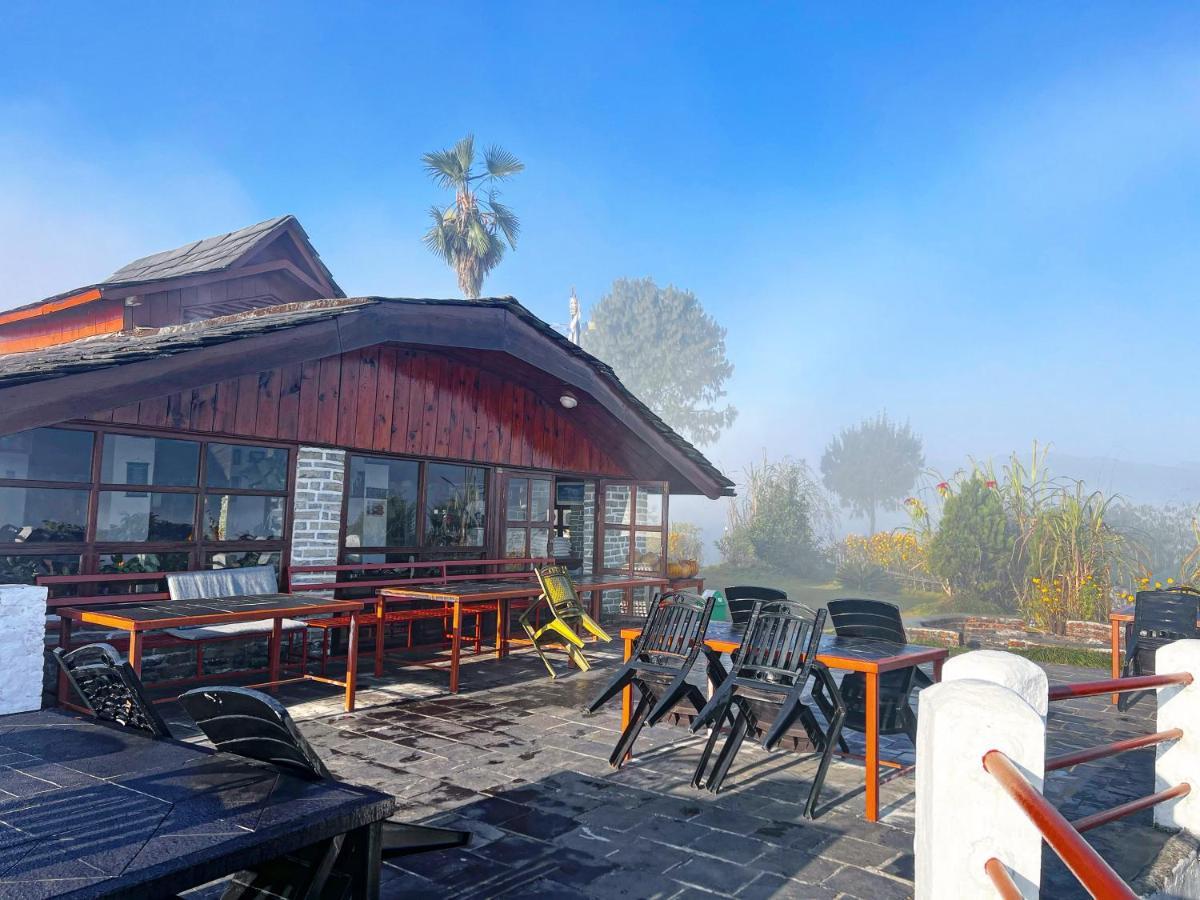 Es Deurali Resort Pokhara Extérieur photo