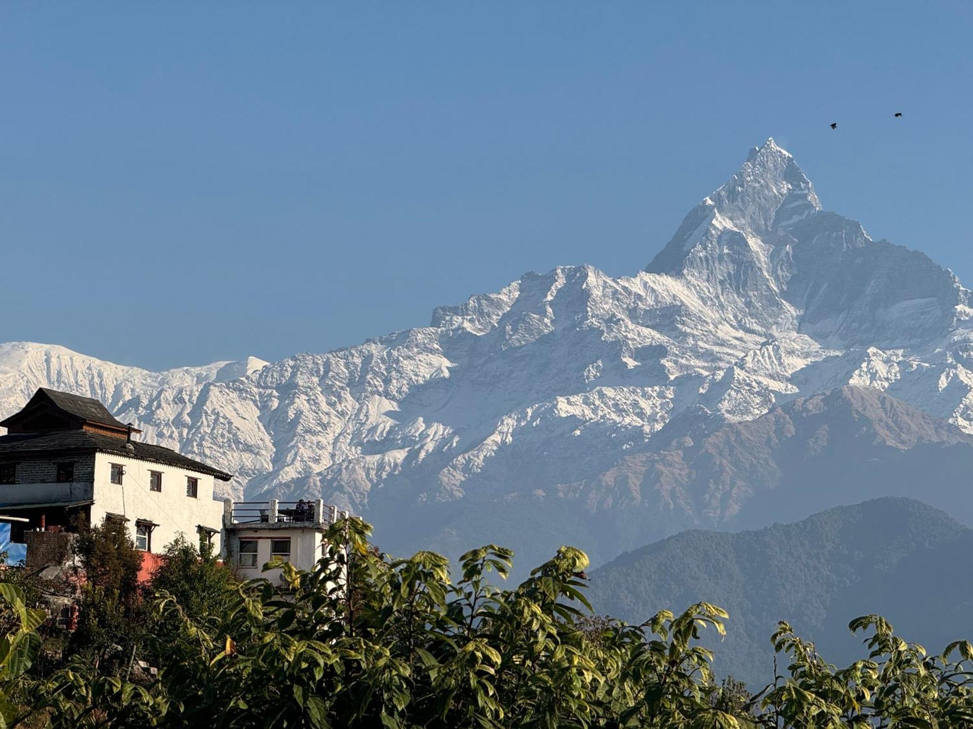 Es Deurali Resort Pokhara Extérieur photo
