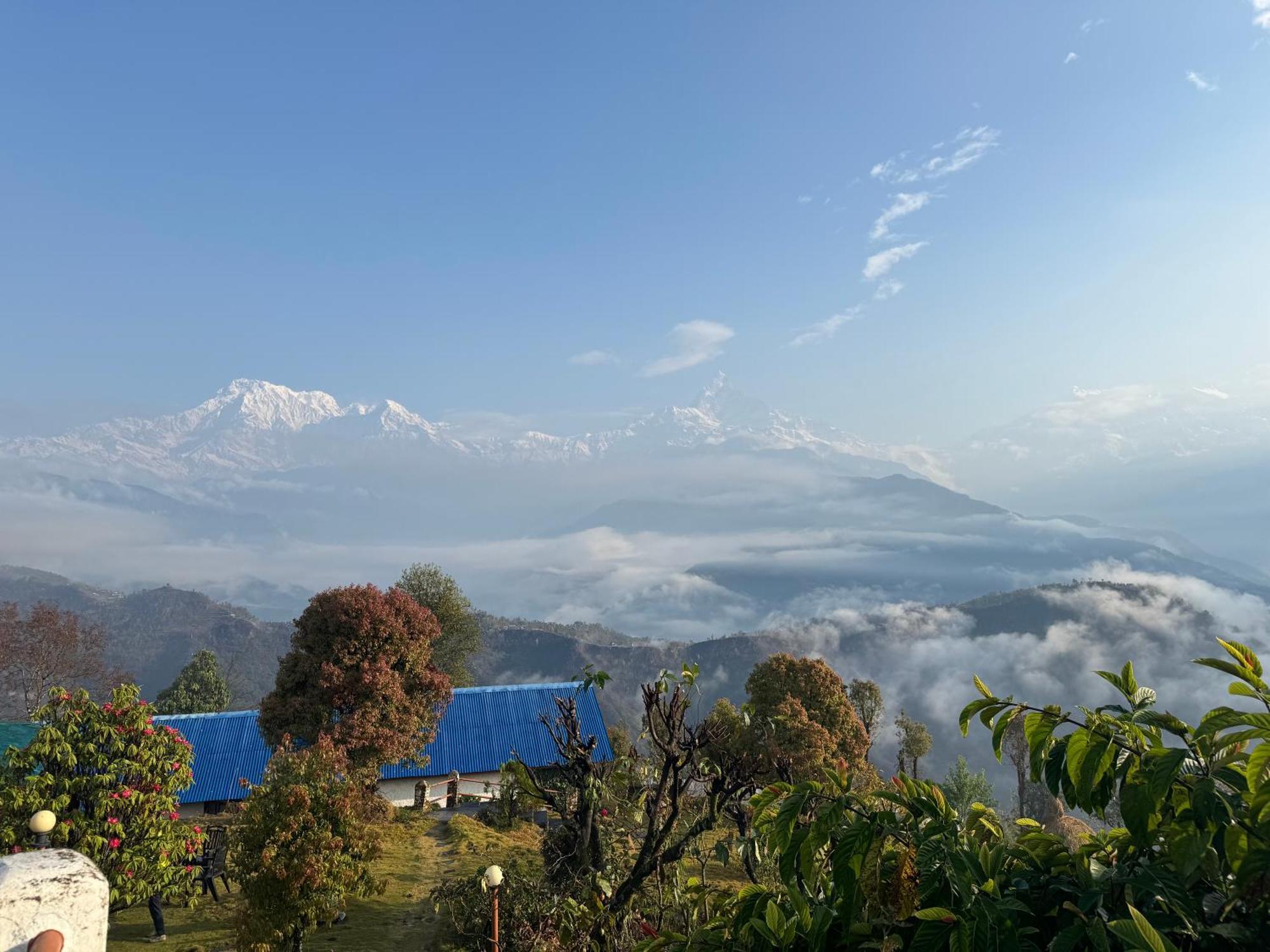 Es Deurali Resort Pokhara Extérieur photo