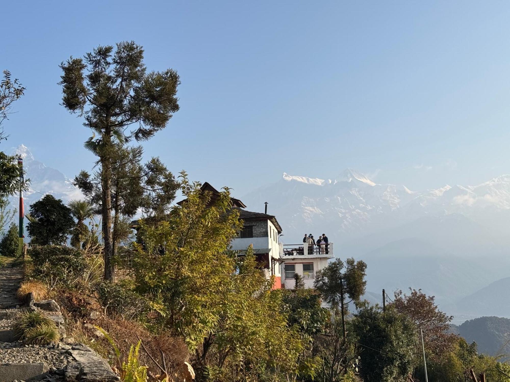 Es Deurali Resort Pokhara Extérieur photo