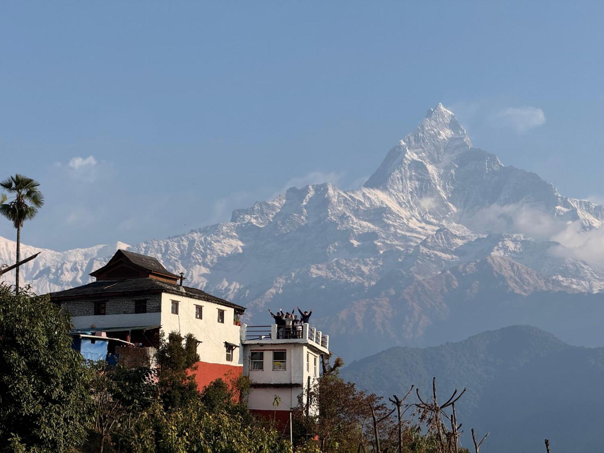 Es Deurali Resort Pokhara Extérieur photo